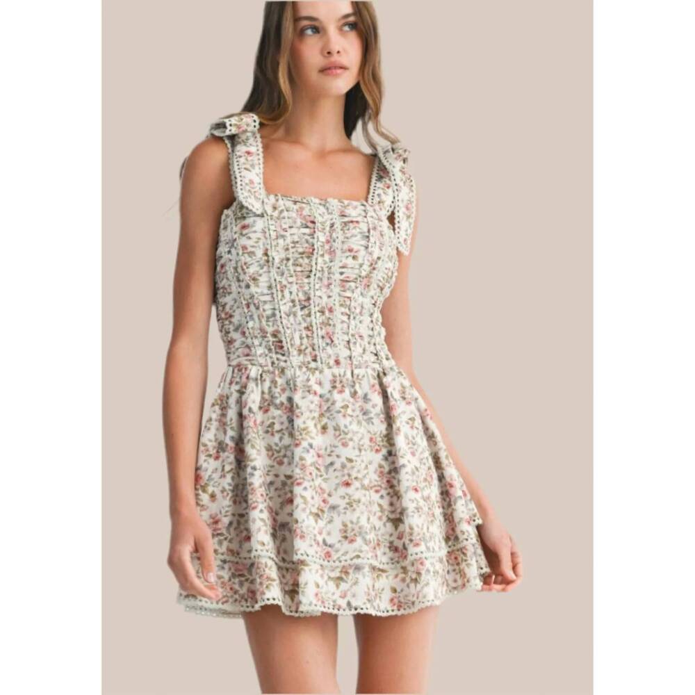 NEW MABEL flirty floral ruched mini dress in white